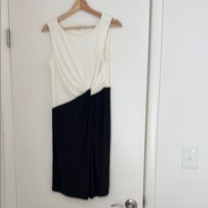 London Times Asymmetrical Ribbed White and Black Sheath Dress